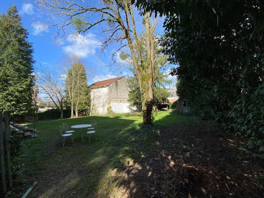 Maison Leocha Sablons-sur-Huisne 外观 照片